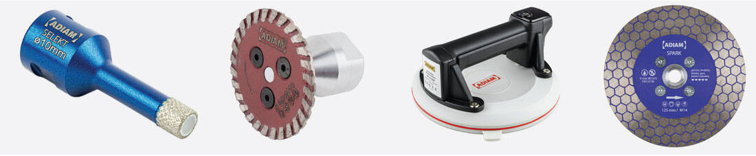 Zestaw profesjonalnych narzędzi diamentowych Adiam : wiertło koronowe (korona) , ściernica diamentowa , przyssawka (uchwyt) oraz tarcza diamentowa tnąca.