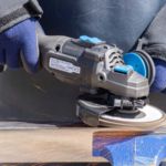 Test akumulatorowej szlifierki kątowej Högert Technik HT2E282-B24AG