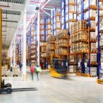 Jak nowoczesna intralogistyka rewolucjonizuje wydajność magazynów?